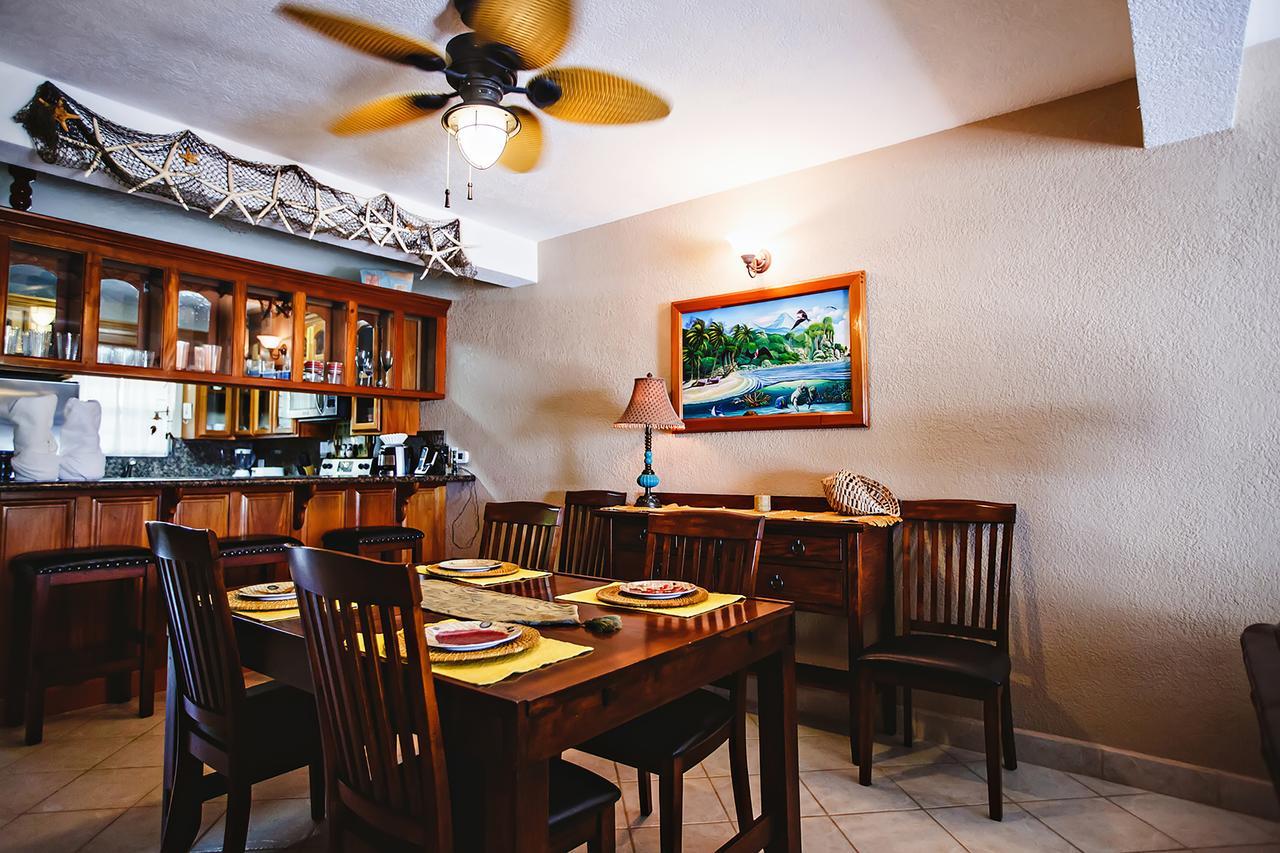 Pelican Reef Villas Resort San Pedro  Extérieur photo
